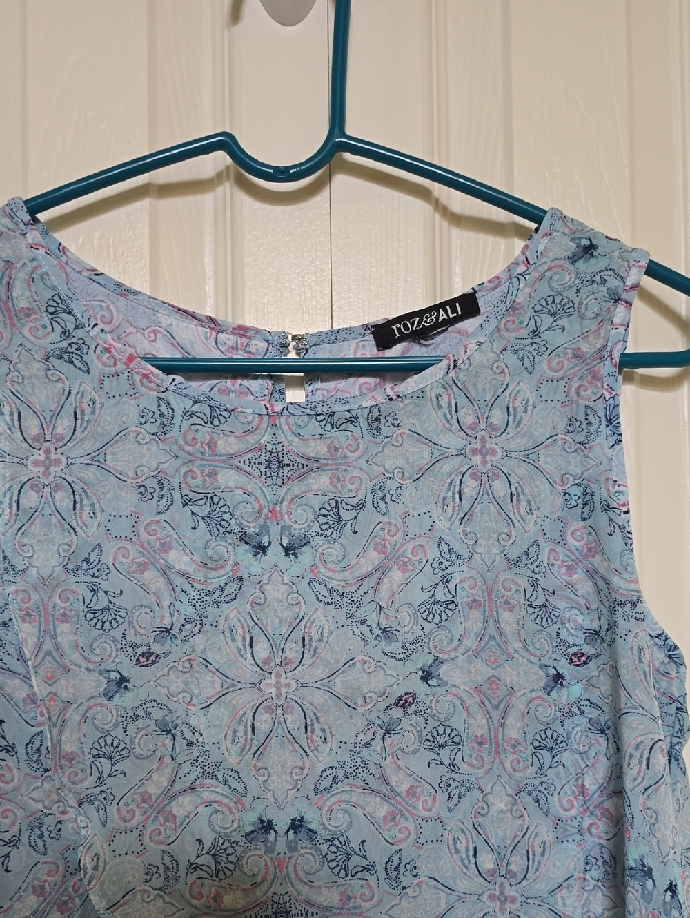 Women's Light Blue Paisley Sleeveless Top